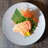 Sashimi di salmone