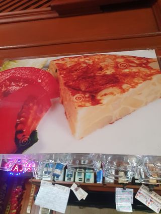 1/2 Tortilla Española Con Tomate