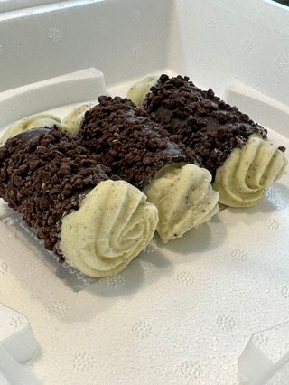 Cannolo gelato al pistacchio