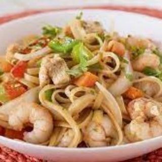 Tallarines Tres  Delicias