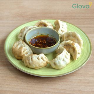 33. Пържени китайски пелмени (8бр)