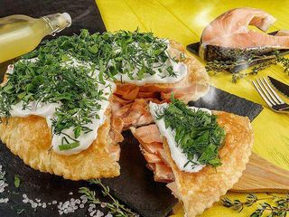 Чебурек пирог с семгой (455г)