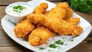Пилешки филенца с корнфлейкс