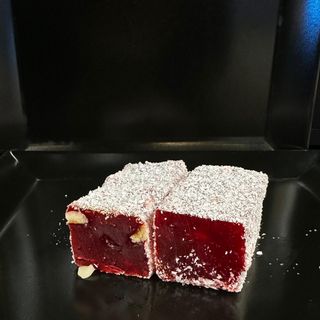 Lokum cu rodie şi cocos