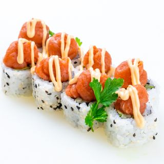 063. Uramaki spicy tonno roll