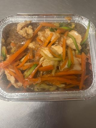 spaghetti di soia con pollo鸡肉粉丝