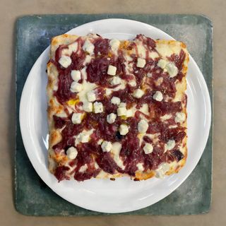 Cipolla caramellata e gorgonzola.