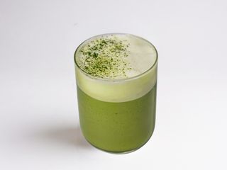 MATCHA - LATTE Z ROKITNIKIEM