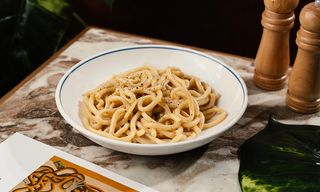 (V) კაჩო ე პეპე, ბუკატინი