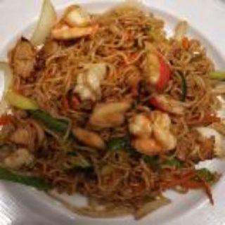 Tallarines Chinos con Mariscos