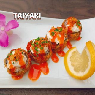 51 MAKI SALMAO FRITO 