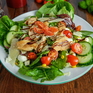 Sałatka królowej z kurczakiem