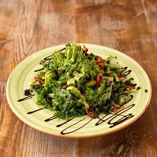 ბოსტნეულის სალათი