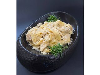 Паста з куркою та грибами (300г)