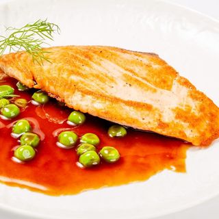 D7:SALMONE IN SALSA TARTUFO