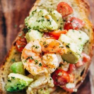 Tartine avocat crevettes - 2 Pièces 