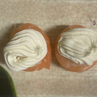 S11b Gunkan salmone salmone Philadelphia