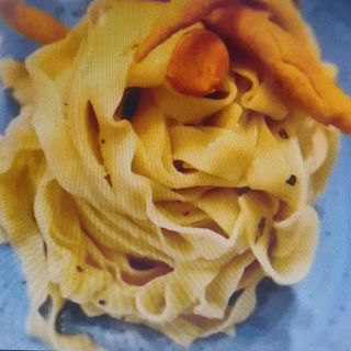 Tallarin con mantequilla