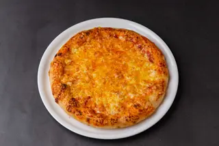 American style pizza Margherita