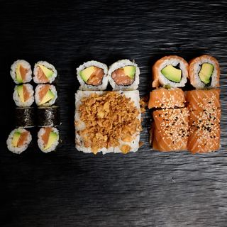 Box Salmón Roll (24p)