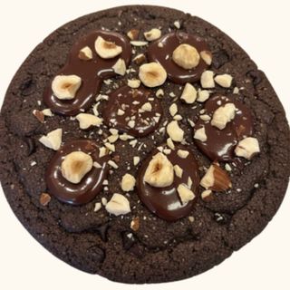 Cookie Keto doble chocolate con avellanas