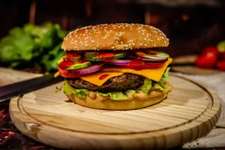 Spicy Rocky Meniu Burger + Coca cola 0.3