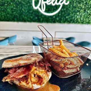 Bolo do caco com Rosbife