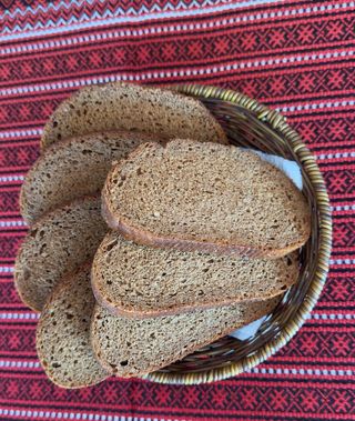 შავი პური