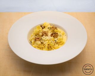 Sacchetti Di Pera Quattro Formaggi E Nocci