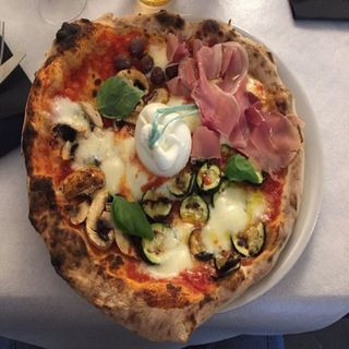 30. Quattro Stagioni