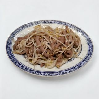 Vitello con germogli di soia