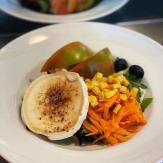 Ensalada Queso De Cabra