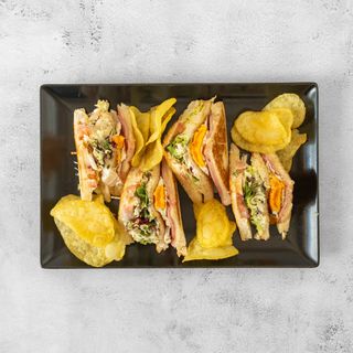 Sándwich Club Maredú