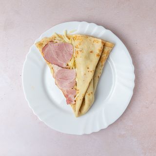 Palačinka sa suvim vratom, pavlakom i kačkavaljem