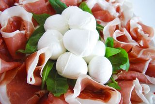 Prosciutto crudo Parma e bufala DOC