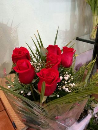 Ramo Rosas Rojas (6 Uds)