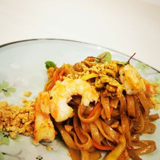196.Pad Thai con gamberi