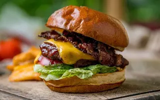 Beef & Bacon Burger