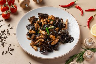 Курочка с грибами (340гр)