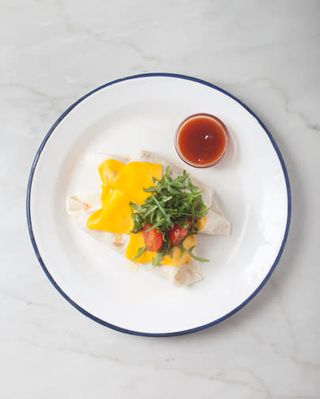 Burritos farciti con caponata di verdure alla sicialiana