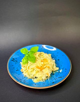 Surówka z kapusty kiszonej