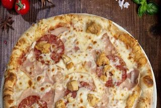 Pizza Quattro Carni 32