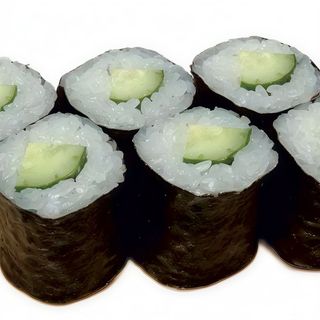 Maki de pepino (8u)