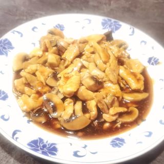 #84. Pollo Con Champiñones