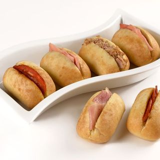 Panes de ajo con ingredientes y mozzarella (6 uds.)