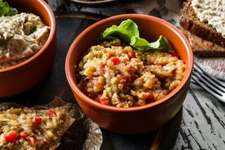 Tocană de vinete cu roșii