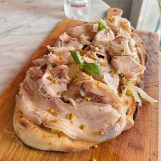 Pinsa porchetta