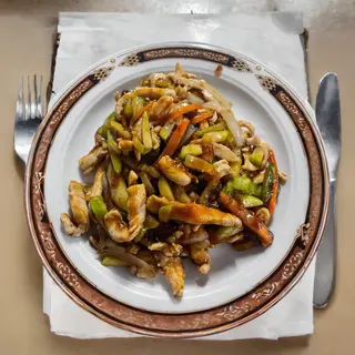 Chop Suey Con Pollo