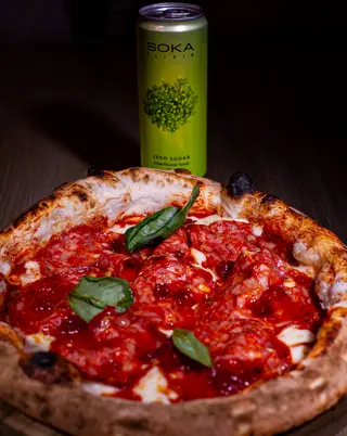 Combo Pizza + Apa Tonica Soka 330ml