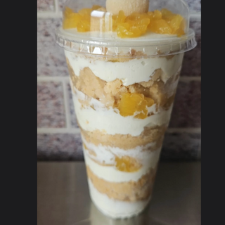 Bolo no pote 600g ninho e abacaxi